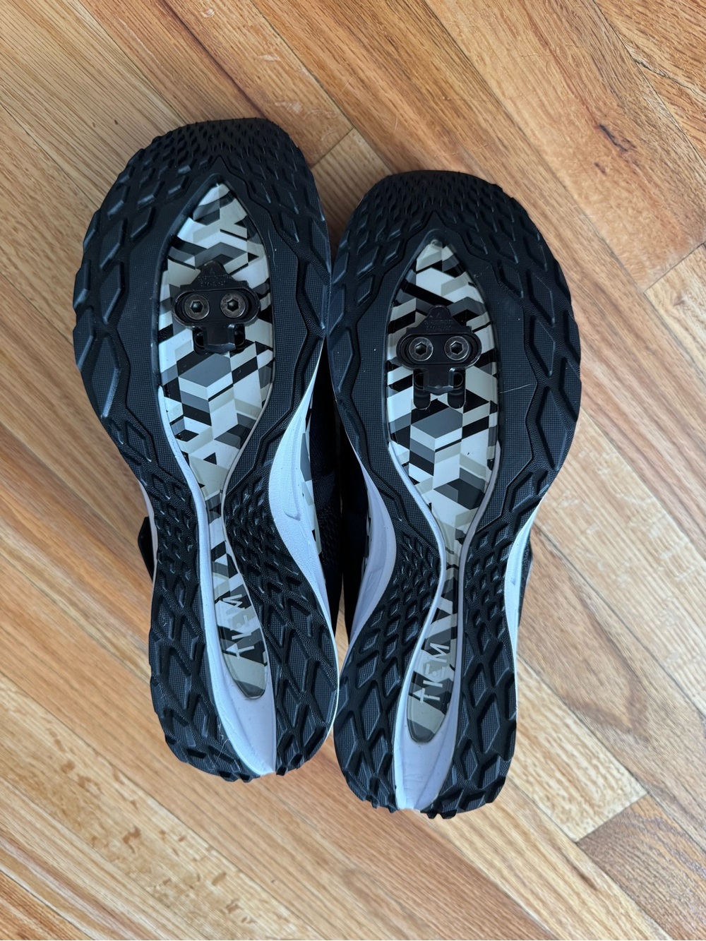 TIEM indoor cycling shoes WITH Shimano  SPD cleats — Women’s size 8.5